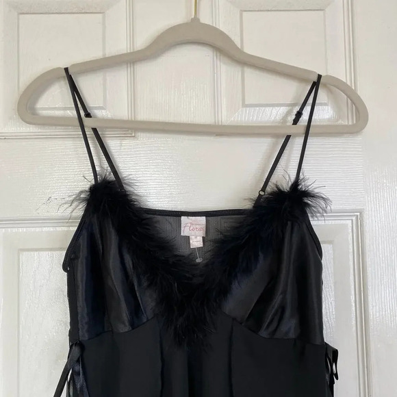 Vintage Y2K Intimates by Flora Nikrooz Black Sheer Lingerie Top Faux Fur Medium - Picture 3 of 8